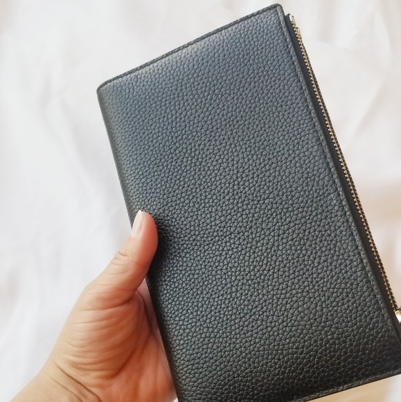 Kate spade clutch/wallet. - Picture 3 of 6